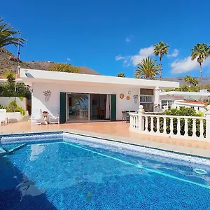Detached Villa, Private Pool Only 10 Minutes Cristianos Valle de San Lorenzo